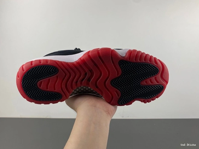 11 676 Practical Jordan “Bred 7559 WMNS Air Velvet” DB5457- 0701